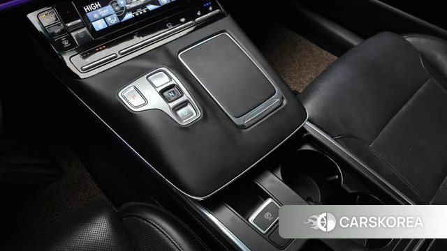 Hyundai The New Grandeur IG Hybrid id 3843106 из Кореи 19