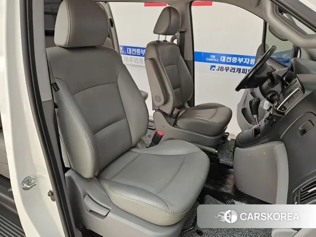 Hyundai The New Grand Starex id 3449021 из Кореи 19