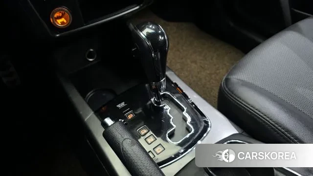 Ssangyong New Style Korando C id 3553043 из Кореи 19