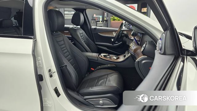 Mercedes-Benz E-Class W213 id 3905320 из Кореи 19
