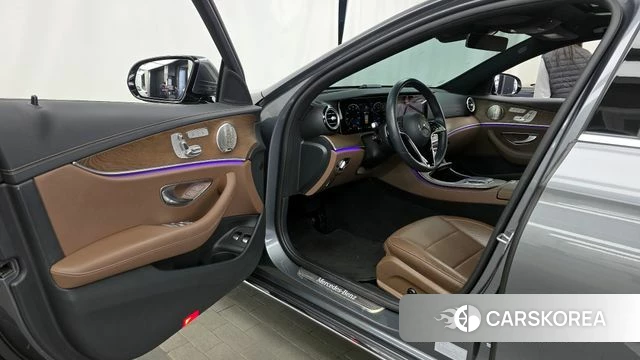 Mercedes-Benz E-Class W213 id 3860212 из Кореи 19