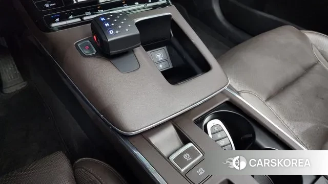 Hyundai The New Grandeur IG Hybrid id 3018375 из Кореи 19