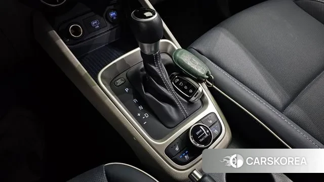 Hyundai Venue id 2990344 из Кореи 19