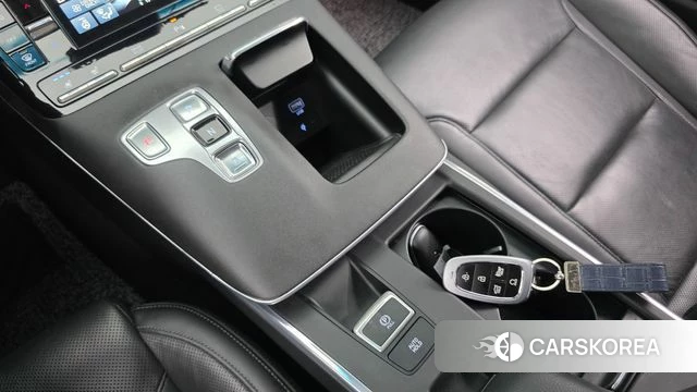 Hyundai The New Grandeur IG Hybrid id 4618619 из Кореи 19