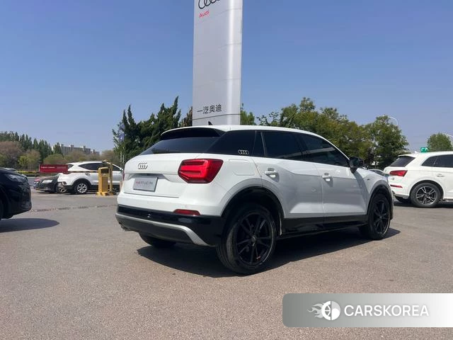 Audi Q2L id 4299908 из Китая 10