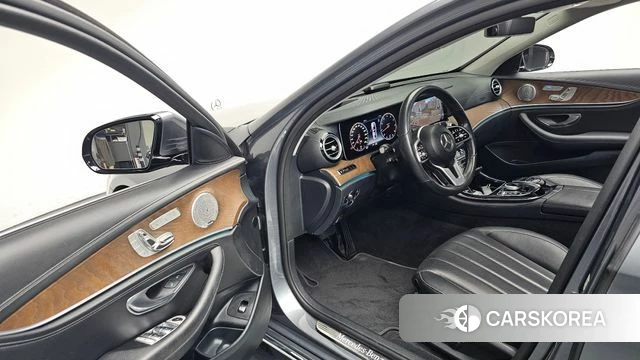 Mercedes-Benz E-Class W213 id 4785325 из Кореи 35