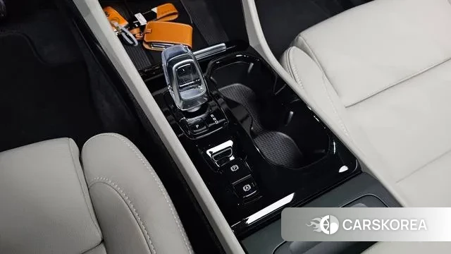 Volvo XC40 id 3544473 из Кореи 19