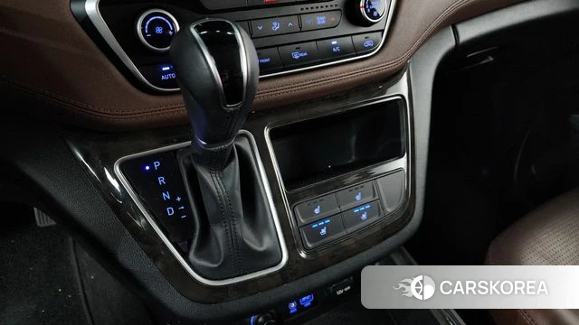 Hyundai The New Grand Starex id 4318146 из Кореи 30