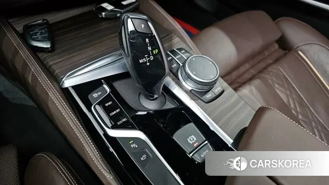 BMW 5 Series (G30) id 3514428 из Кореи 19