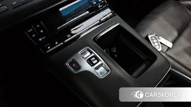 Hyundai The New Grandeur IG id 3296930 из Кореи 19