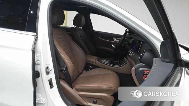 Mercedes-Benz E-Class W213 id 3811651 из Кореи 19