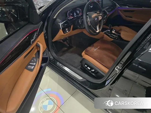 BMW 5 Series (G30) id 3333864 из Кореи 17