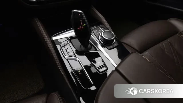 BMW 5 Series (G30) id 3665082 из Кореи 19