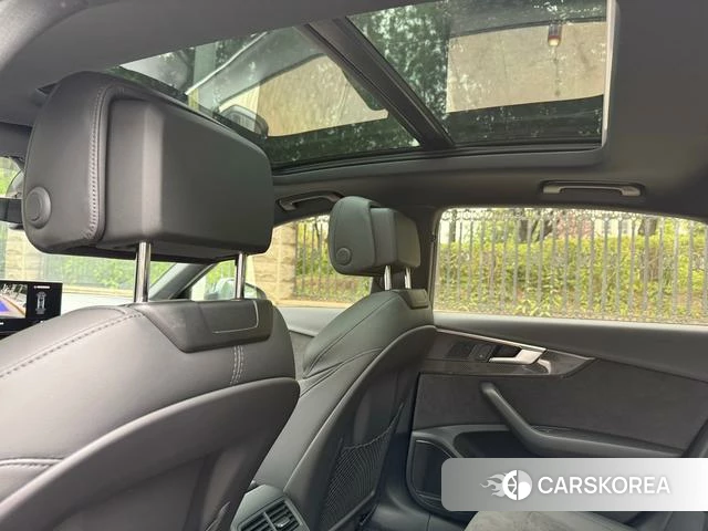 Audi A4L id 4300461 из Китая 30