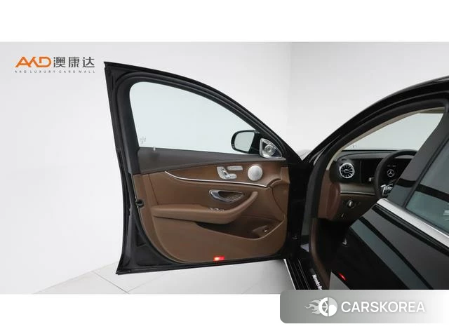 Mercedes-Benz E-class PHEV id 4264821 из Китая 8