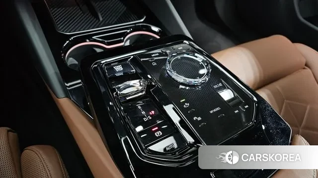 BMW 5 Series (G60) id 2925372 из Кореи 19