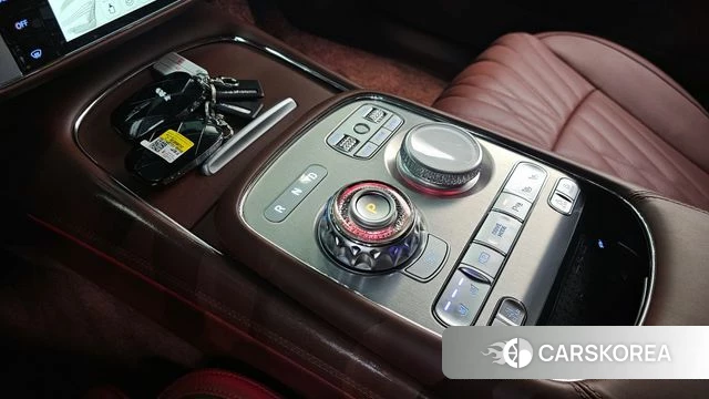 Genesis G90 (RS4) id 3850385 из Кореи 19