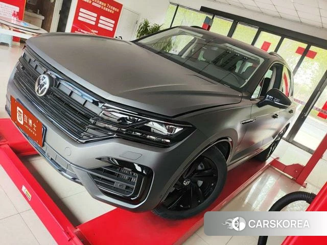 Volkswagen Touareg id 4274669 из Китая 9
