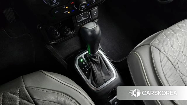 Jeep Renegade id 4637399 из Кореи 19
