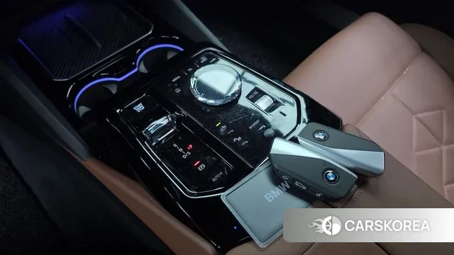 BMW 5 Series (G60) id 3565434 из Кореи 19