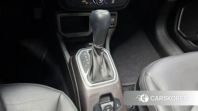 Jeep Renegade id 3587466 из Кореи 19