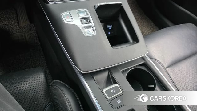 Hyundai The New Grandeur IG Hybrid id 4284215 из Кореи 19