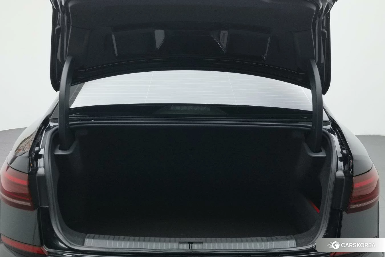 Volkswagen Passat id 4510854 из Китая 23