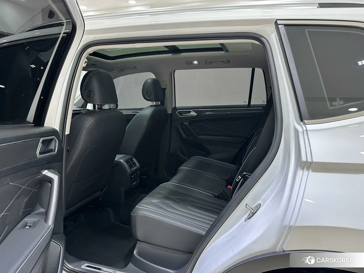Volkswagen Tiguan L id 4513736 из Китая 13