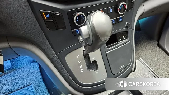 Hyundai The New Grand Starex id 3215381 из Кореи 19