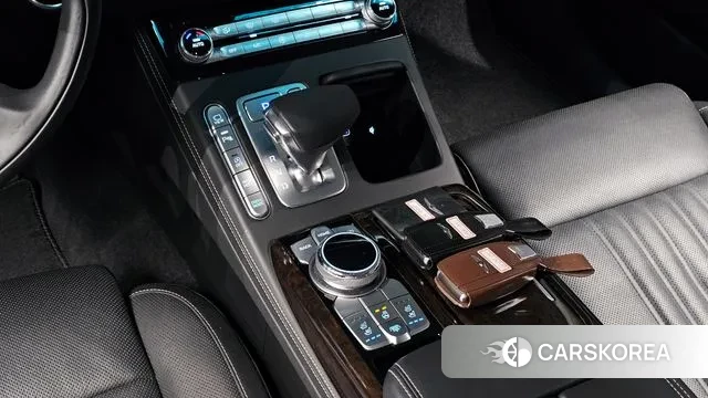 Genesis G90 id 3626425 из Кореи 19