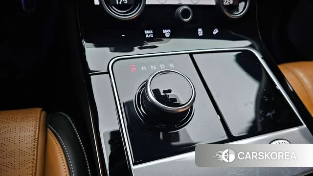 Land Rover Range Rover Velar id 3937189 из Кореи 19