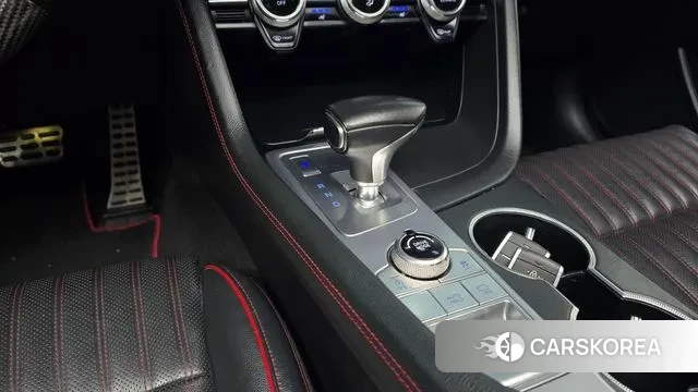 Genesis G70 id 3547758 из Кореи 19