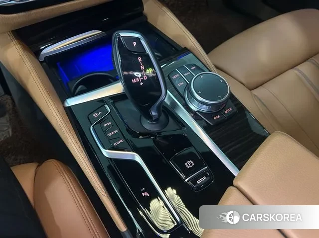 BMW 5 Series (G30) id 3027585 из Кореи 16