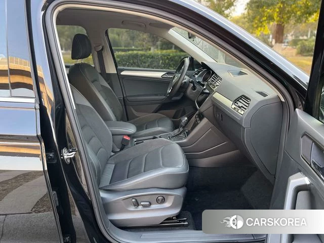 Volkswagen Tiguan L id 4273300 из Китая 21