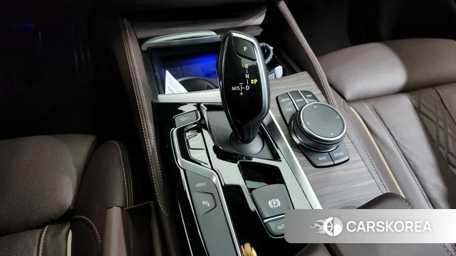 BMW 5 Series (G30) id 4224924 из Кореи 36