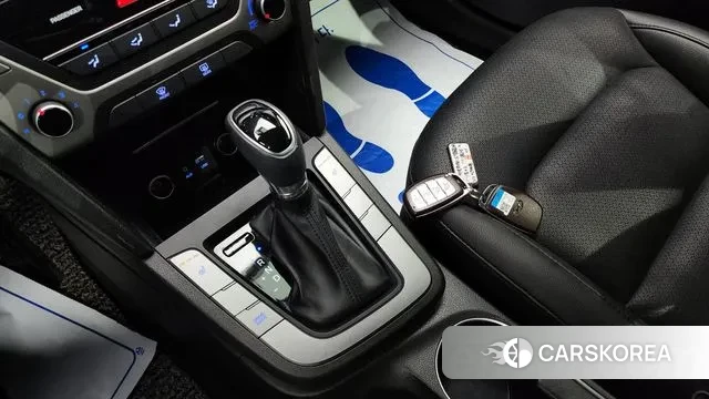 Hyundai Avante AD id 3090983 из Кореи 19