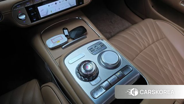 Genesis G90 (RS4) id 3832802 из Кореи 19