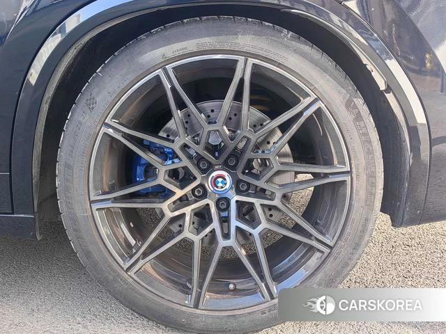 BMW X3 M id 3908344 из Китая 17