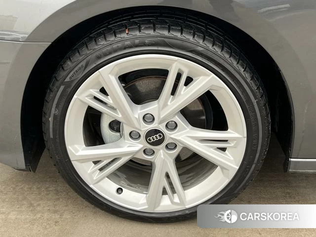 Audi A3 id 3888689 из Китая 13