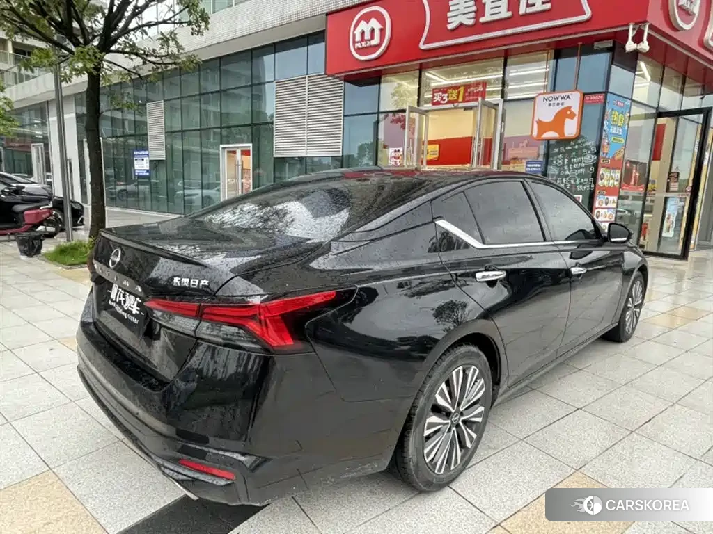 Nissan Altima id 4547234 из Китая 9