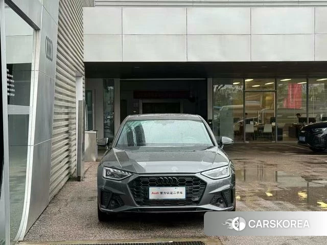 Audi A4L id 4313682 из Китая 9