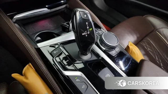 BMW 5 Series (G30) id 3474805 из Кореи 19