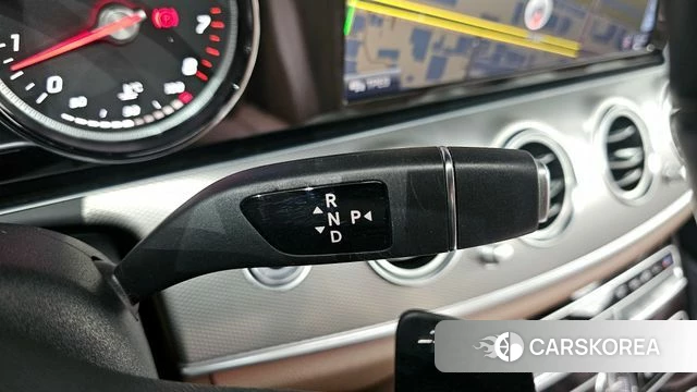 Mercedes-Benz E-Class W213 id 4188354 из Кореи 30