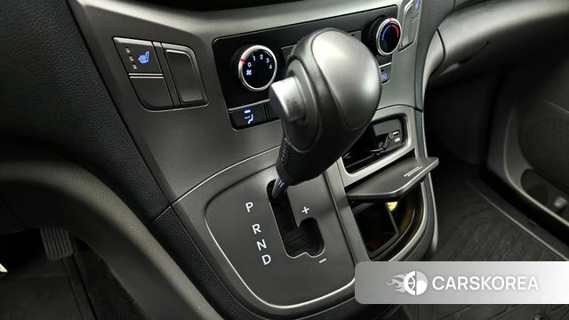 Hyundai The New Grand Starex id 4338786 из Кореи 29