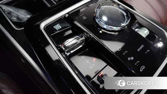 BMW 7 Series (G70) id 3734138 из Кореи 19