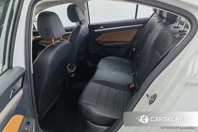 Volkswagen Bora id 4258512 из Китая 23