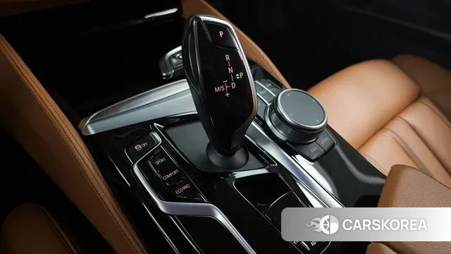 BMW 5 Series (G30) id 2998848 из Кореи 19