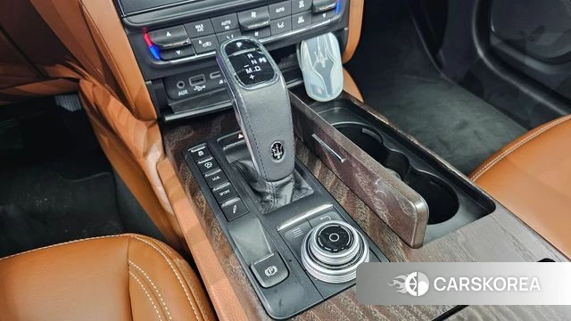 Maserati Quattroporte id 4355665 из Кореи 31