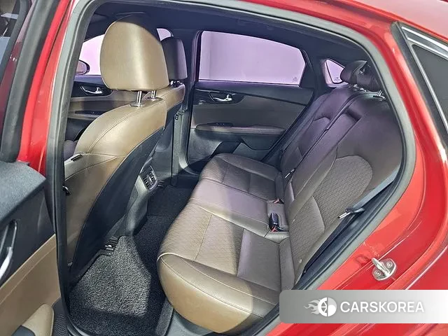 Kia Come New K3 id 3050609 из Кореи 19