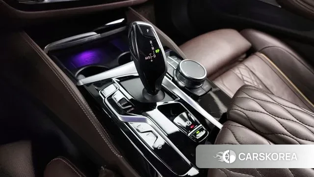 BMW 5 Series (G30) id 3597803 из Кореи 19